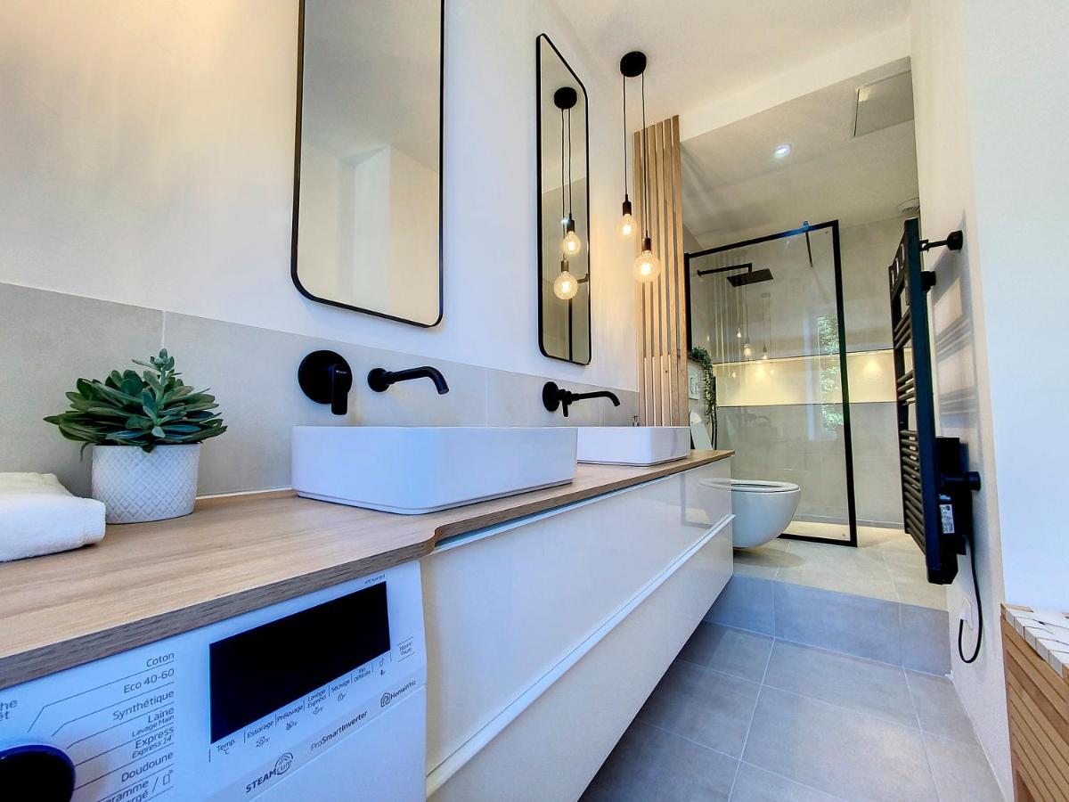 Appartchic - Appartement Standing - Plein Centre & Parking Prive Créon 외부 사진